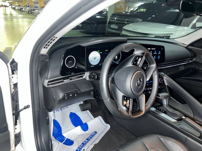 Hyundai Avante 1.6 G CVT Modern 2022