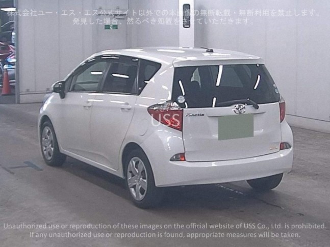 Toyota Ractis 1.3 X 2011