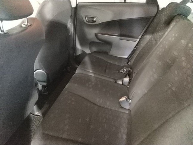 Toyota Ractis 1.3 X 2011