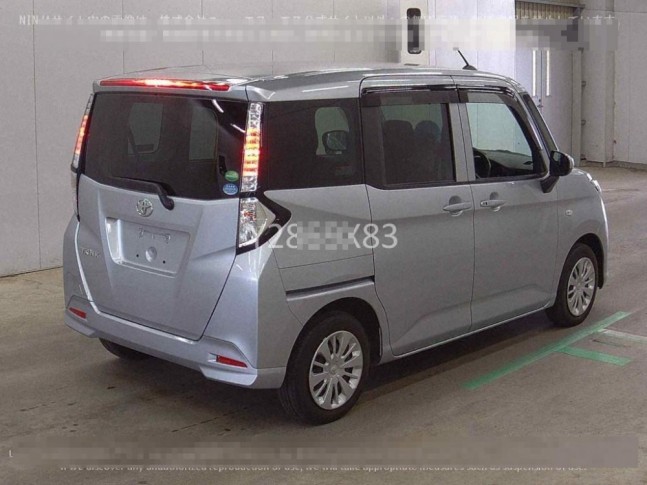Toyota Tank 1.0 X 2019