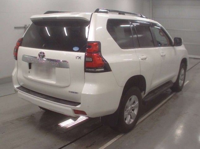 Toyota Land Cruiser Prado 2.7 TX L Package 4WD  5 seaters 2019