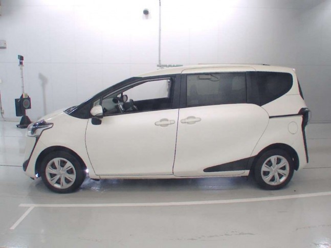 Toyota Sienta 1.5 G 2020