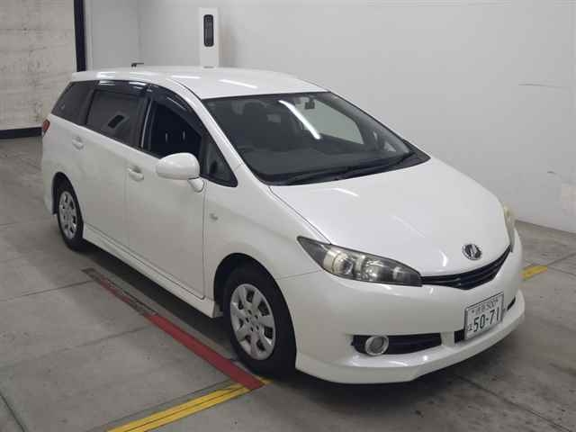 Toyota Wish 1.8 X HID selection 2012