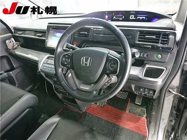 Honda Stepwgn 1.5 Spada Cool Spirit Honda Sensing 4WD 2019