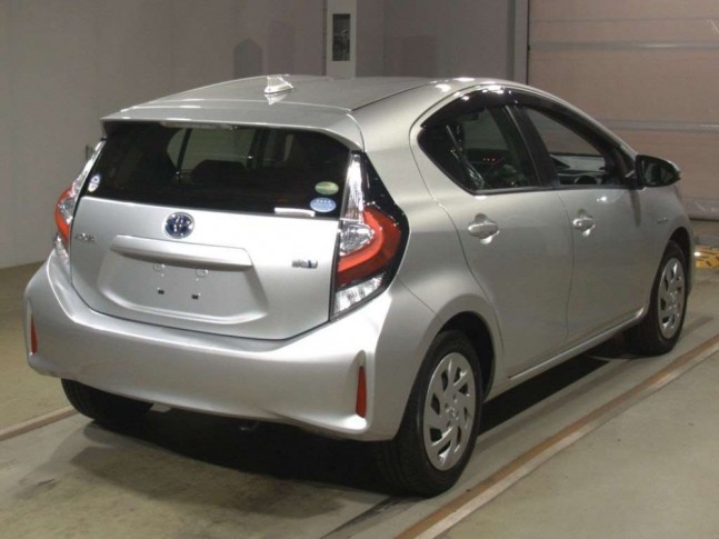 Toyota Aqua 1.5 L 2019