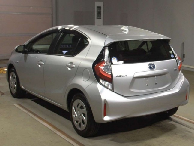 Toyota Aqua 1.5 L 2019