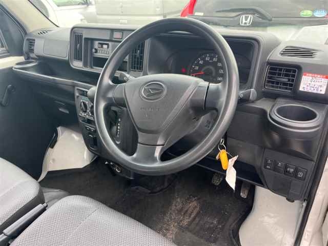 Daihatsu Hijet Cargo 660 Special SA3 4WD 2019