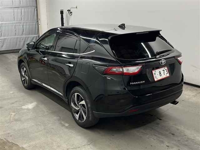 Toyota Harrier 2.0 Premium 2019