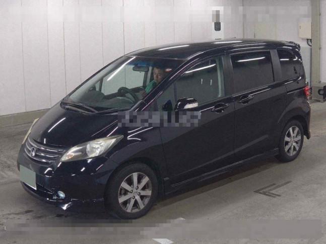 Honda Freed 1.5 G Aero 8 Seater 2011