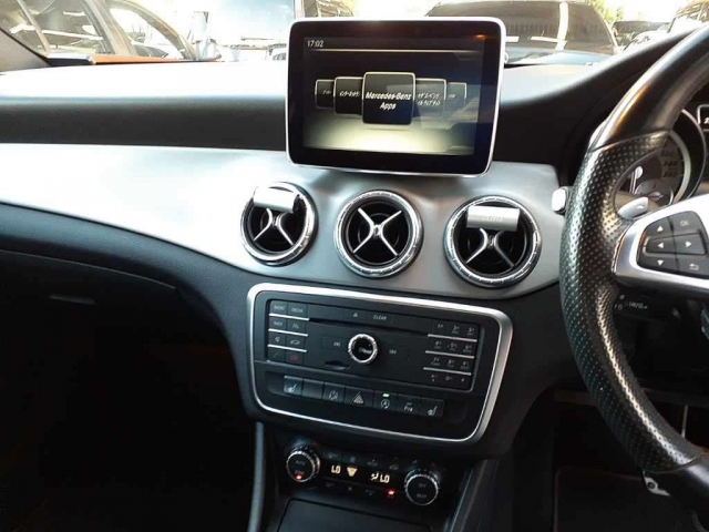 Mercedes-Benz CLA-Class CLA 180 AMG Line 2015