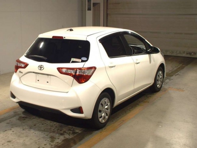 Toyota Vitz 1.0 F Package 2019