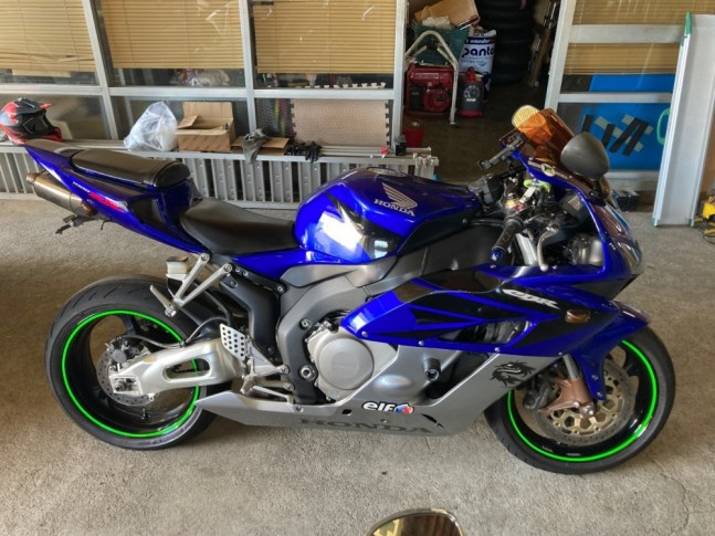 Мотоцикл Honda CBR 1000 RR  2005