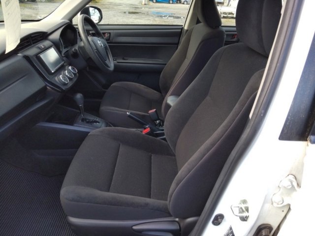 Toyota Corolla Axio 1.5 X 4WD 2018