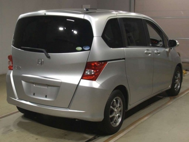 Honda Freed 1.5 G Just Selection 8 Seater 2010