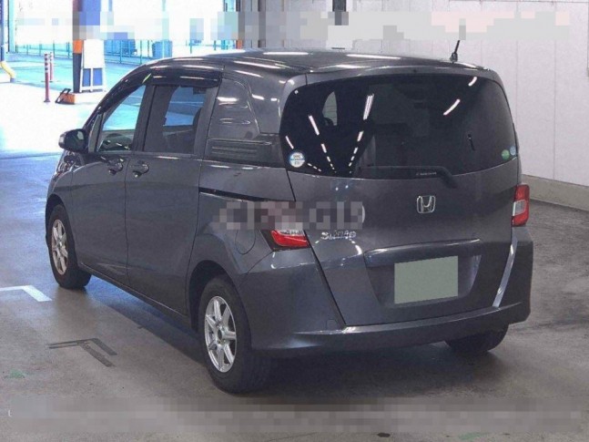 Honda Freed spike 1.5 G Just Selection 2013