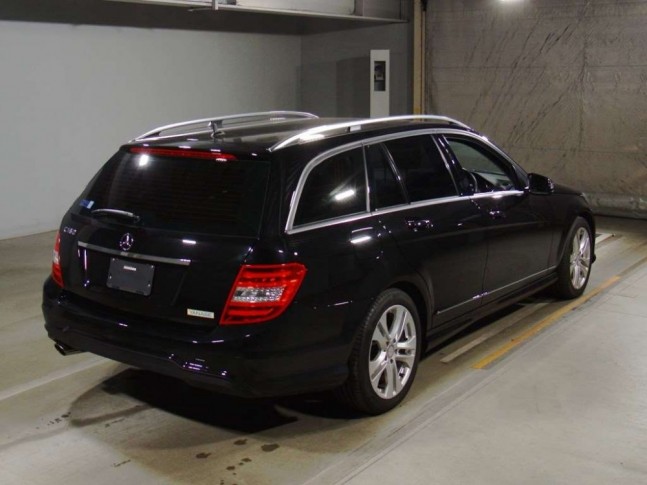 Mercedes-Benz C-Class C 180 Avantgarde 2013
