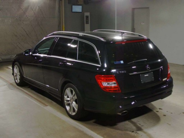 Mercedes-Benz C-Class C 180 Avantgarde 2013