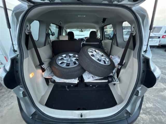 Toyota Sienta 1.5 X 2016