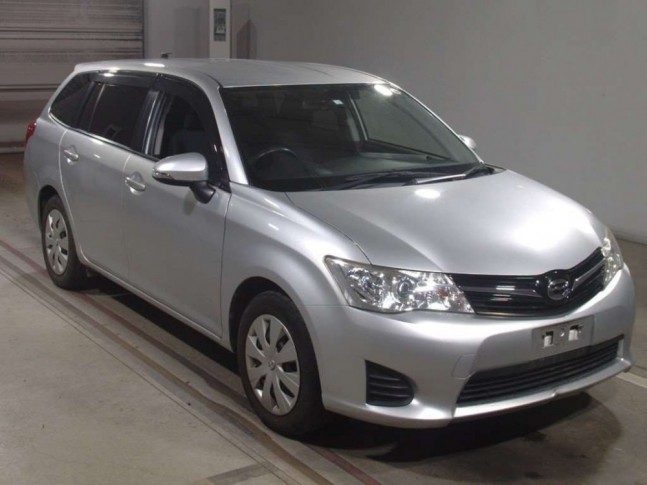 Toyota Corolla Fielder 1.5 X 2014