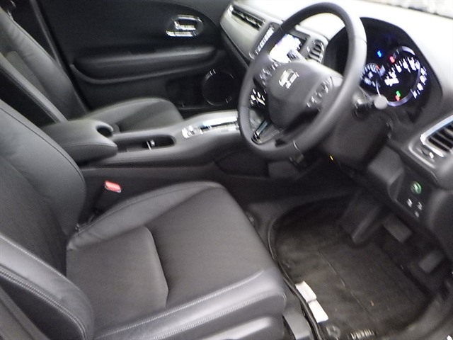 Honda Vezel 1.5 X Honda Sensing 2020