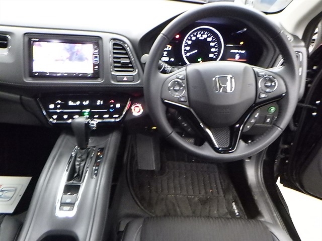 Honda Vezel 1.5 X Honda Sensing 2020