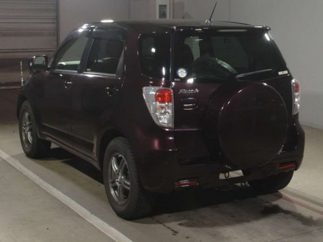 Toyota Rush 1.5 G L Package 4WD 2015