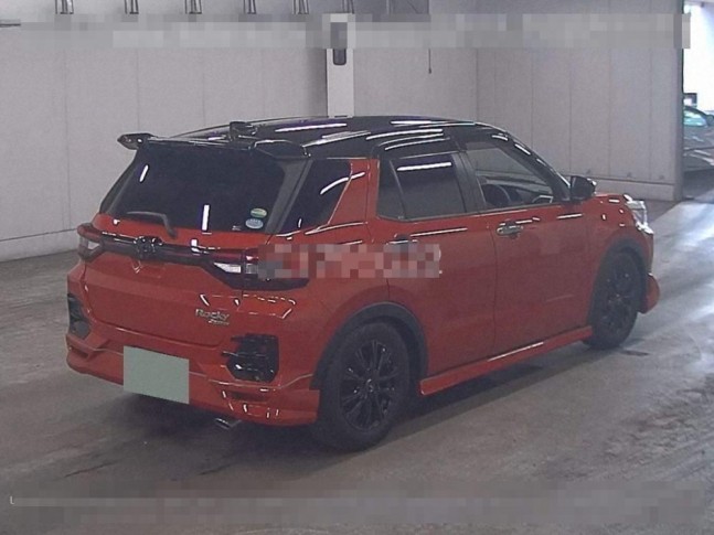 Daihatsu Rocky 1.0 Premium 2019
