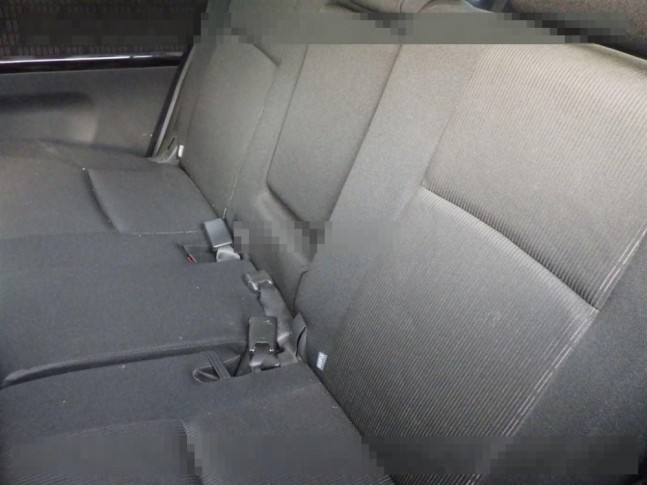 Toyota Isis 1.8 Platana V Selection 4WD 2012