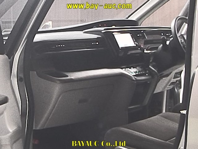 Honda Stepwgn 1.5 G 2015