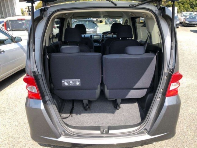 Honda Freed 1.5 G Just Selection 7 Seater 2010