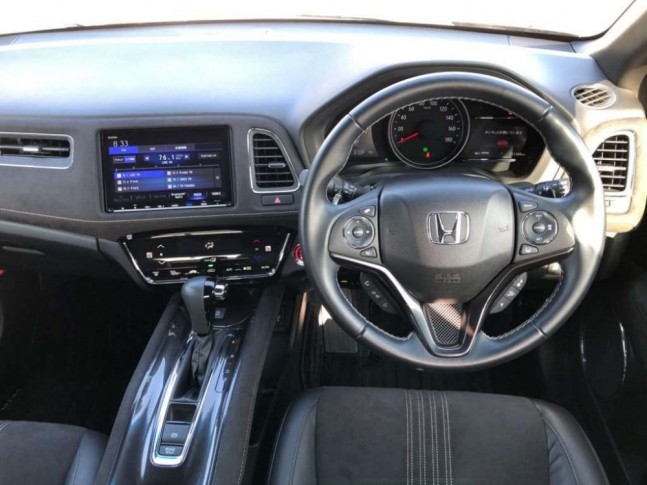 Honda Vezel 1.5 RS Honda Sensing 2020