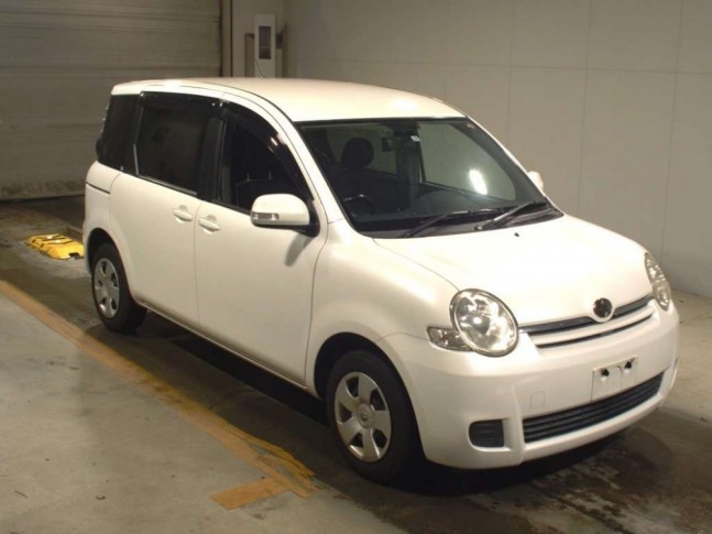Toyota Sienta 1.5 X limited 2009