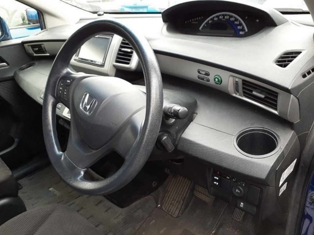 Honda Freed 1.5 G Just Selection 7 Seater 2014