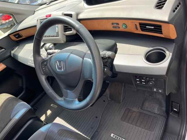 Honda Freed 1.5 G Aero 2014
