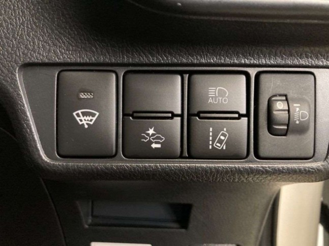Toyota Corolla Fielder 1.5 X 4WD 2019
