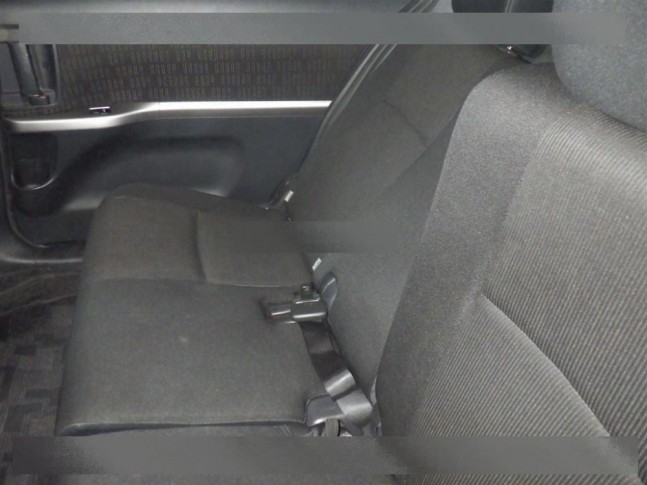 Toyota Isis 1.8 Platana 2012