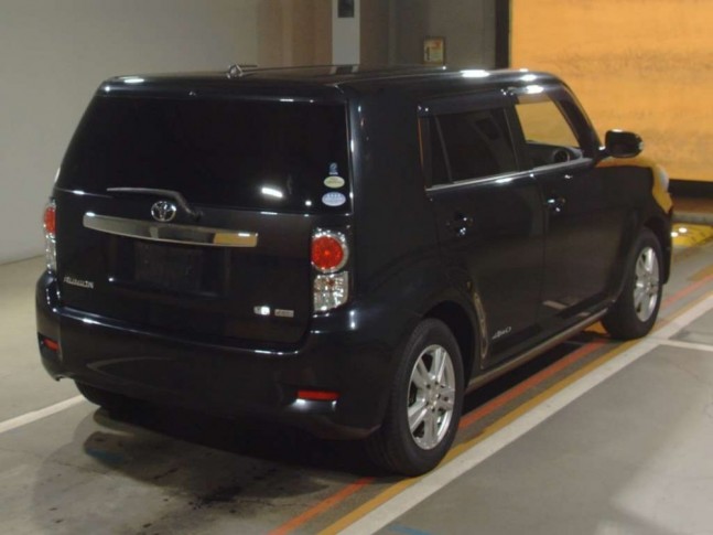 Toyota Corolla Rumion 1.8 S 4WD 2012