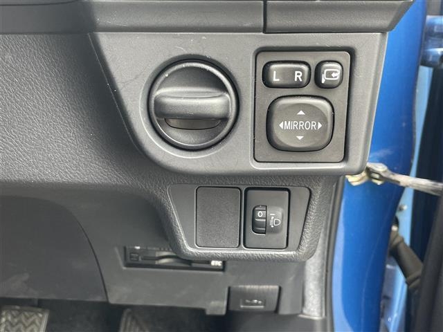 Toyota Corolla Fielder 1.5 G 2013