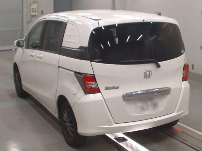 Honda Freed Spike 1.5 G Just Selection 4WD 2015
