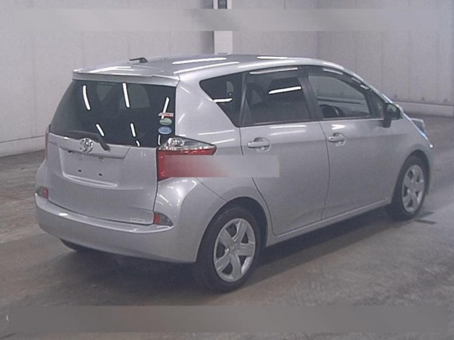 Toyota Ractis 1.5 G 2013