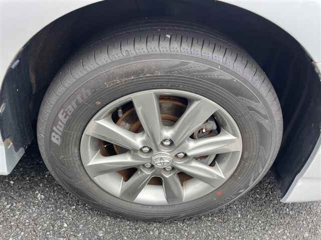Toyota Wish 1.8 S 4WD 2013
