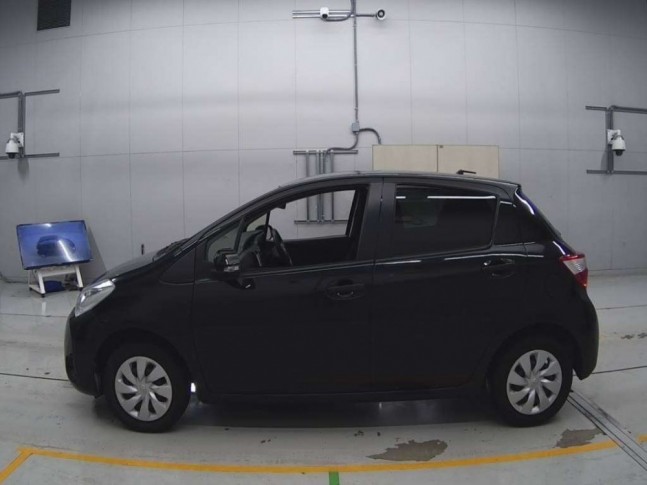 Toyota Vitz 1.0 F 2018
