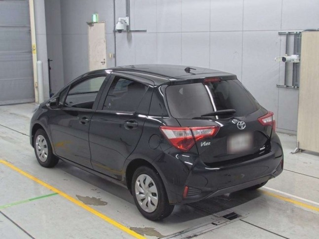 Toyota Vitz 1.0 F 2018
