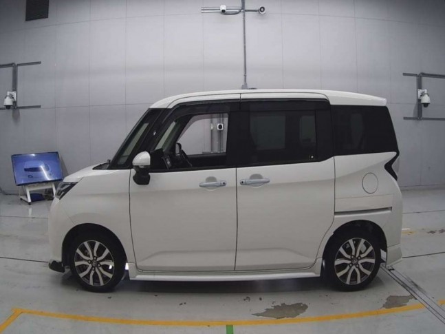 Toyota Tank 1.0 Custom G-T 2020