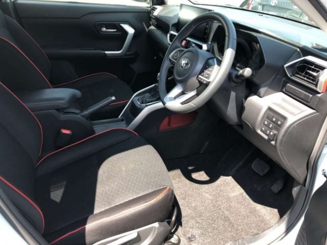 Toyota Raize 1.0 Z 4WD 2020