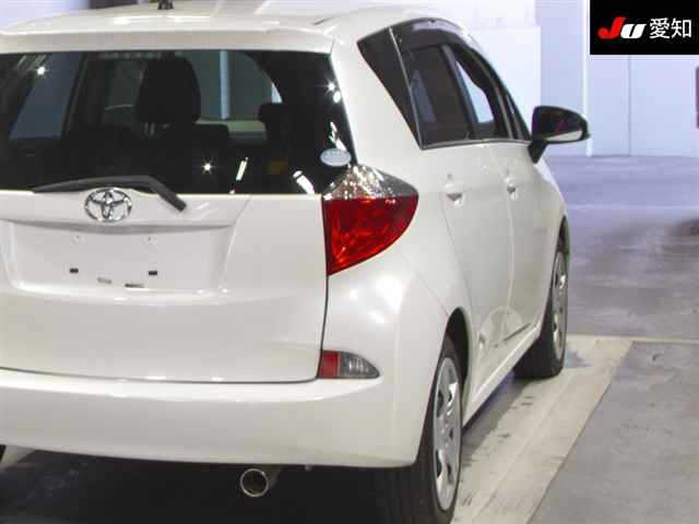 Toyota Ractis 1.3 X 2013