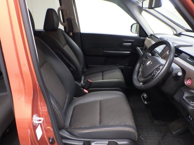 Honda Freed+ 1.5 CROSSTAR Honda Sensing 4WD 2021