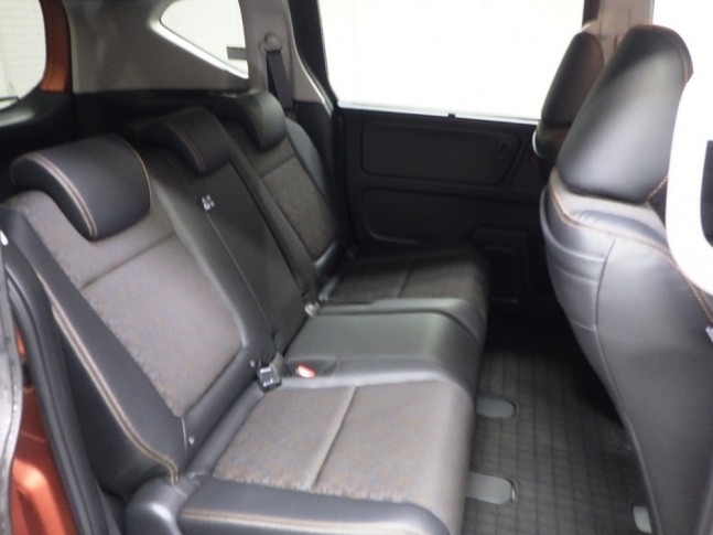Honda Freed+ 1.5 CROSSTAR Honda Sensing 4WD 2021