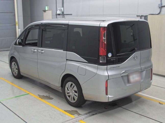 Honda Stepwgn 1.5 G Honda Sensing 7 seater 2021