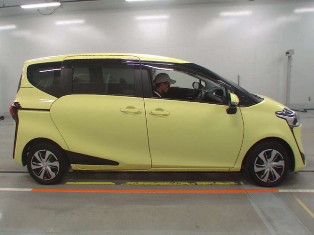 Toyota Sienta 1.5 G Cuero 2020